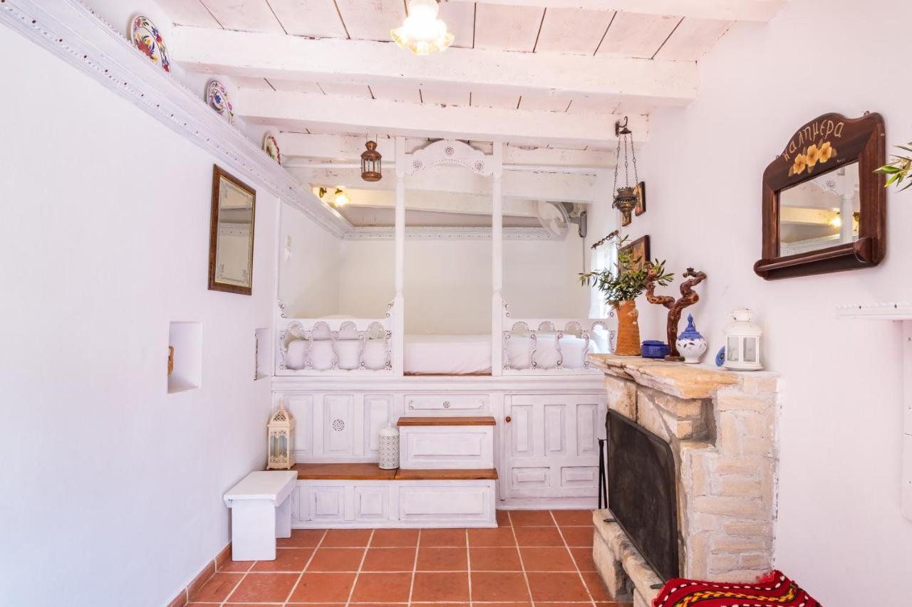 Olive Grove Cottage Menetaí Екстериор снимка