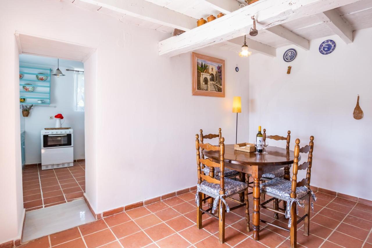 Olive Grove Cottage Menetaí Екстериор снимка