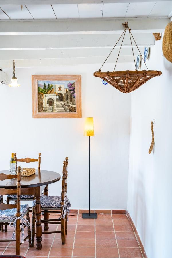 Olive Grove Cottage Menetaí Екстериор снимка